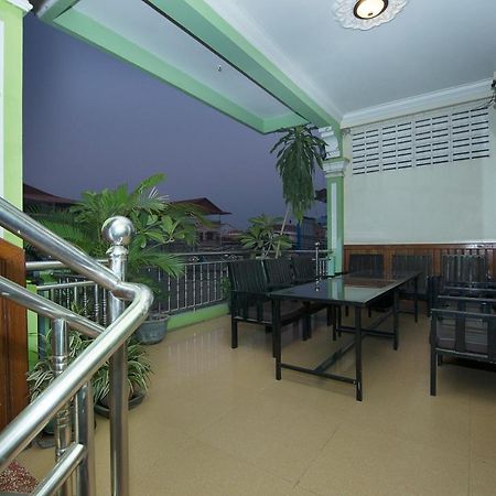 Top Sky Hostel Siem Reap Exterior photo