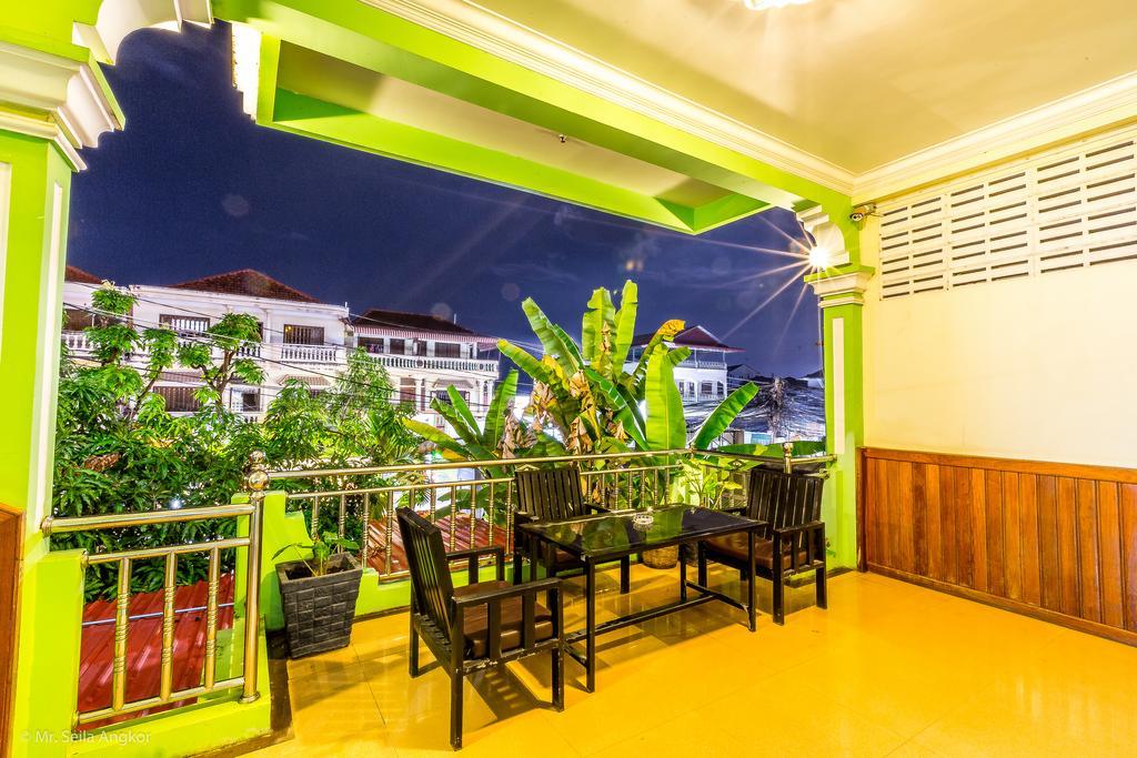 Top Sky Hostel Siem Reap Exterior photo